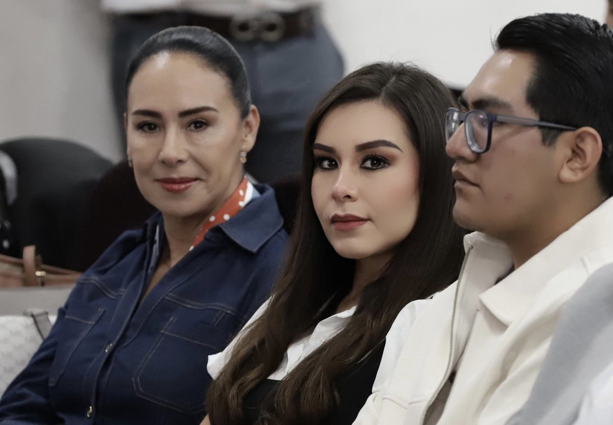 ShirleyPonce_'s tweet photo. Asistí a la 3ª Sesión Ordinaria del Comité de Planeación para el Desarrollo Municipal, en la cual se presentó la propuesta de acciones a realizar con recurso #FORTAMUN destinado a la @SSC_Pue. https://t.co/eRlH2eYGmy