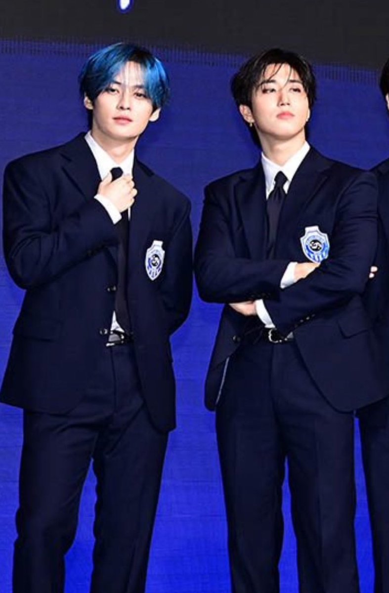 ji_jjaem's tweet photo. HOLY FUCK https://t.co/b04T2CF1hz