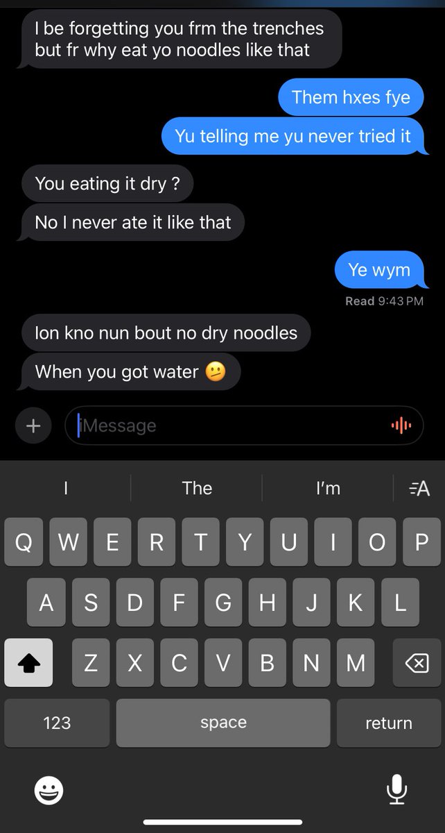 JonesAmeir's tweet photo. Damn do nobody ready dry noodles or an I trippin https://t.co/n0uRSp9Ye1