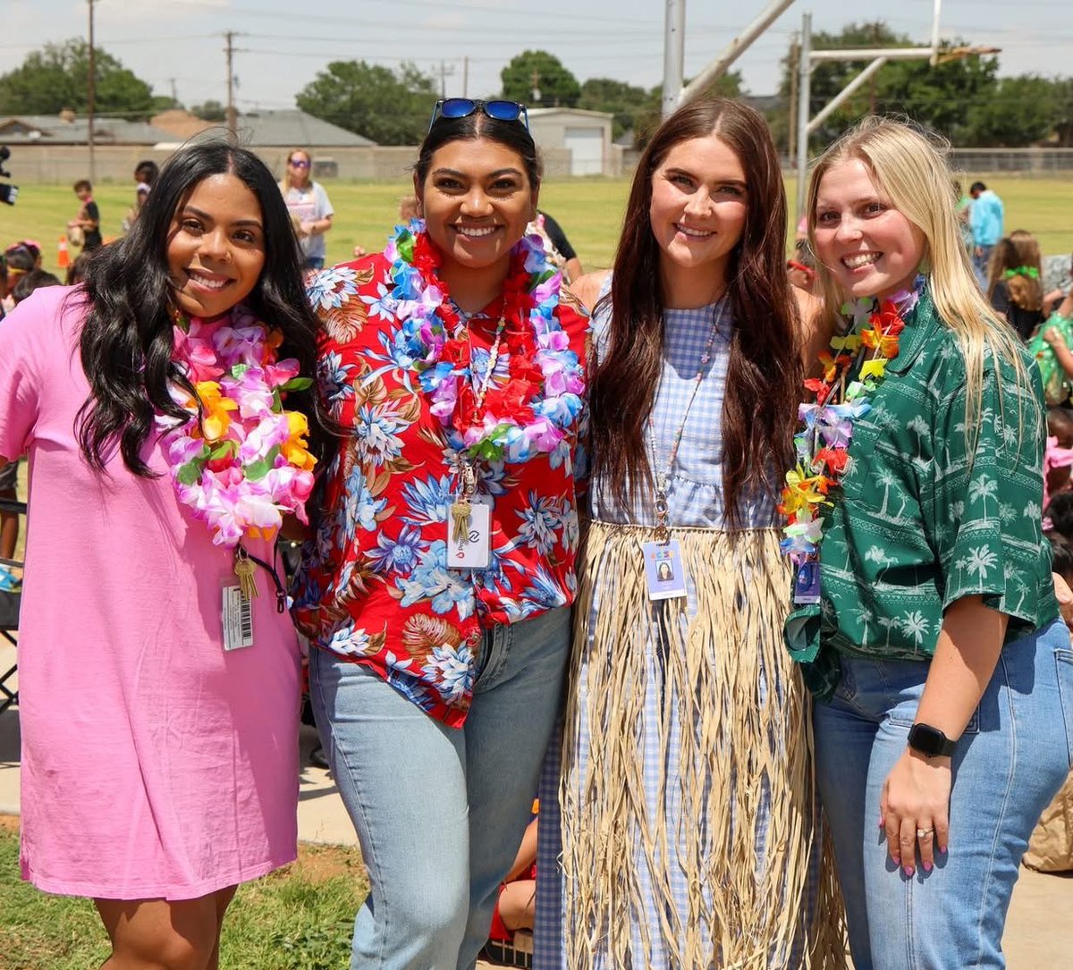 mshallLBJ's tweet photo. #firstgradecrew 🤩 https://t.co/M1LBXYLCKY