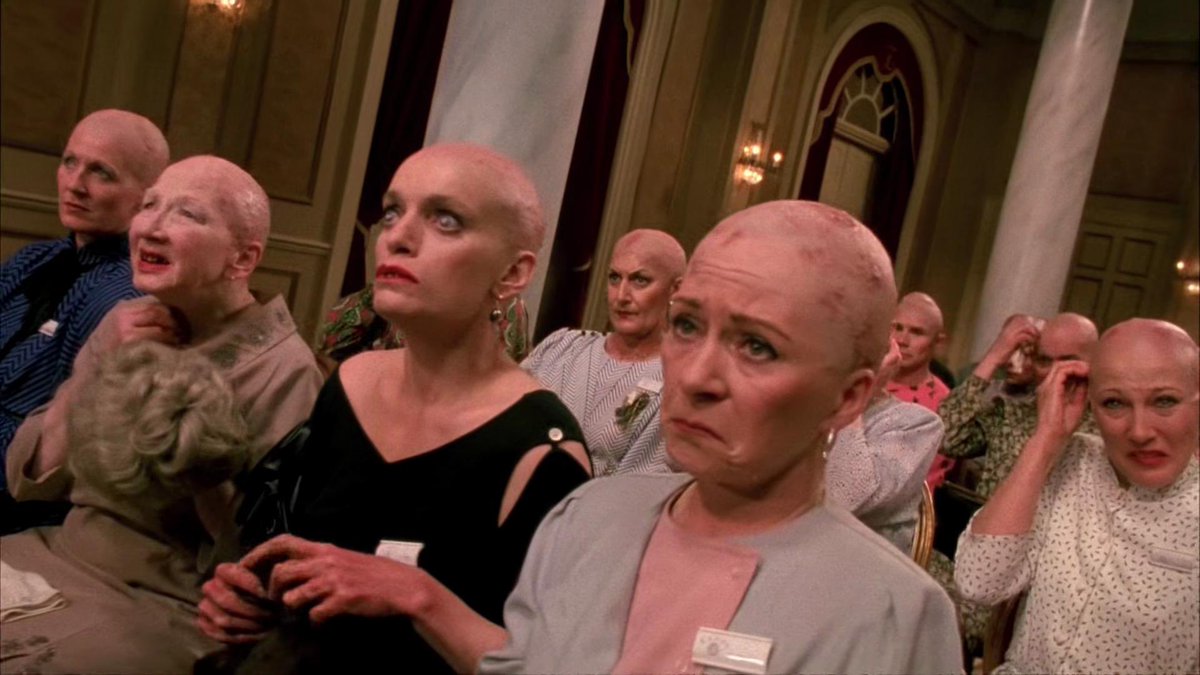 can’t find people talking about the similarities between Weapons (2025) and The Witches (1990)