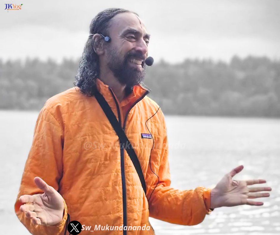 Sw_Mukundananda's tweet image. When we understand that the effort is in our hands, not the results, we then concern ourselves only with doing our duty. The results are for the pleasure of God, and so we dedicate them to him. Now, if the results are not to our expectations, we calmly accept them as the will of…