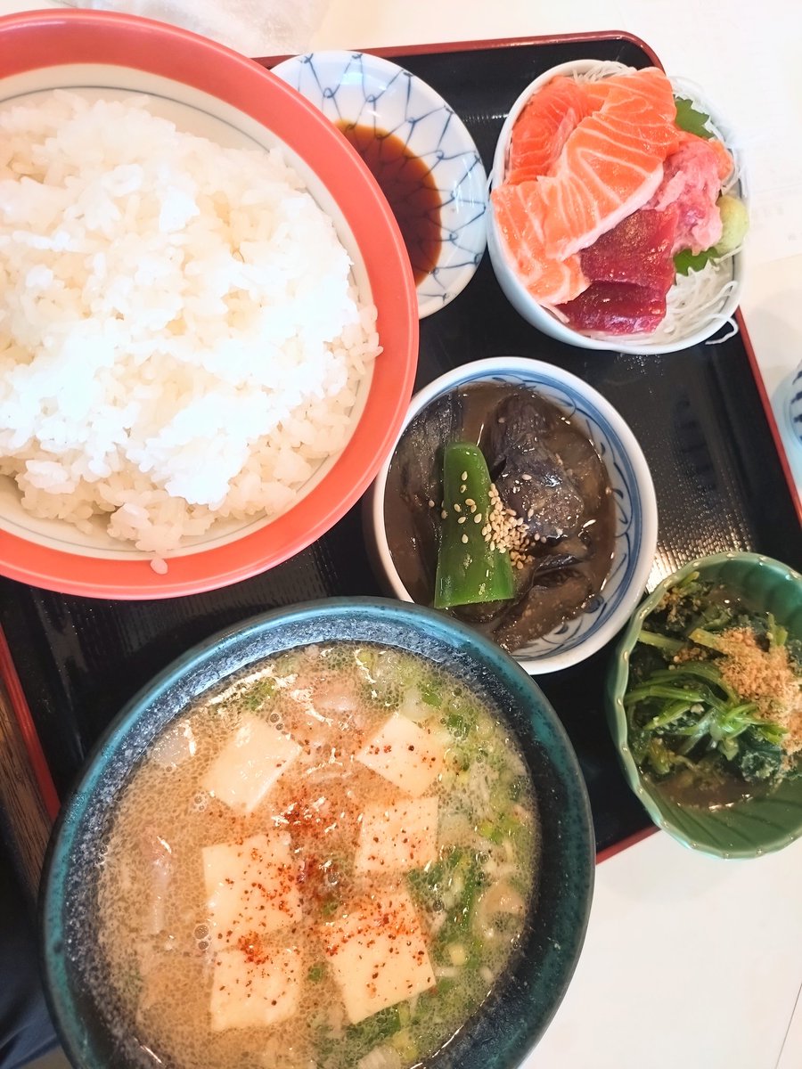 桝形の豚汁定食いただきました😎
優勝✨✨