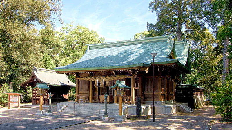 trantixxii's tweet photo. 熊本県にある古い歴史をもつ大宮神社。屋根部分にはTranTixxiiのチタンが採用されました。軽量で高強度、高耐食性のチタンは、メンテナンスコストの低減と災害への耐久性向上に貢献しています。

https://t.co/7VGhSqKvjU

#trantixxii #titan #titanium #architecture #建築 #exterior https://t.co/cXLY8jFlH4