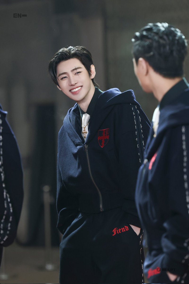 sifutpees's tweet photo. Pagi pagi pagi https://t.co/psYoao0Qg3