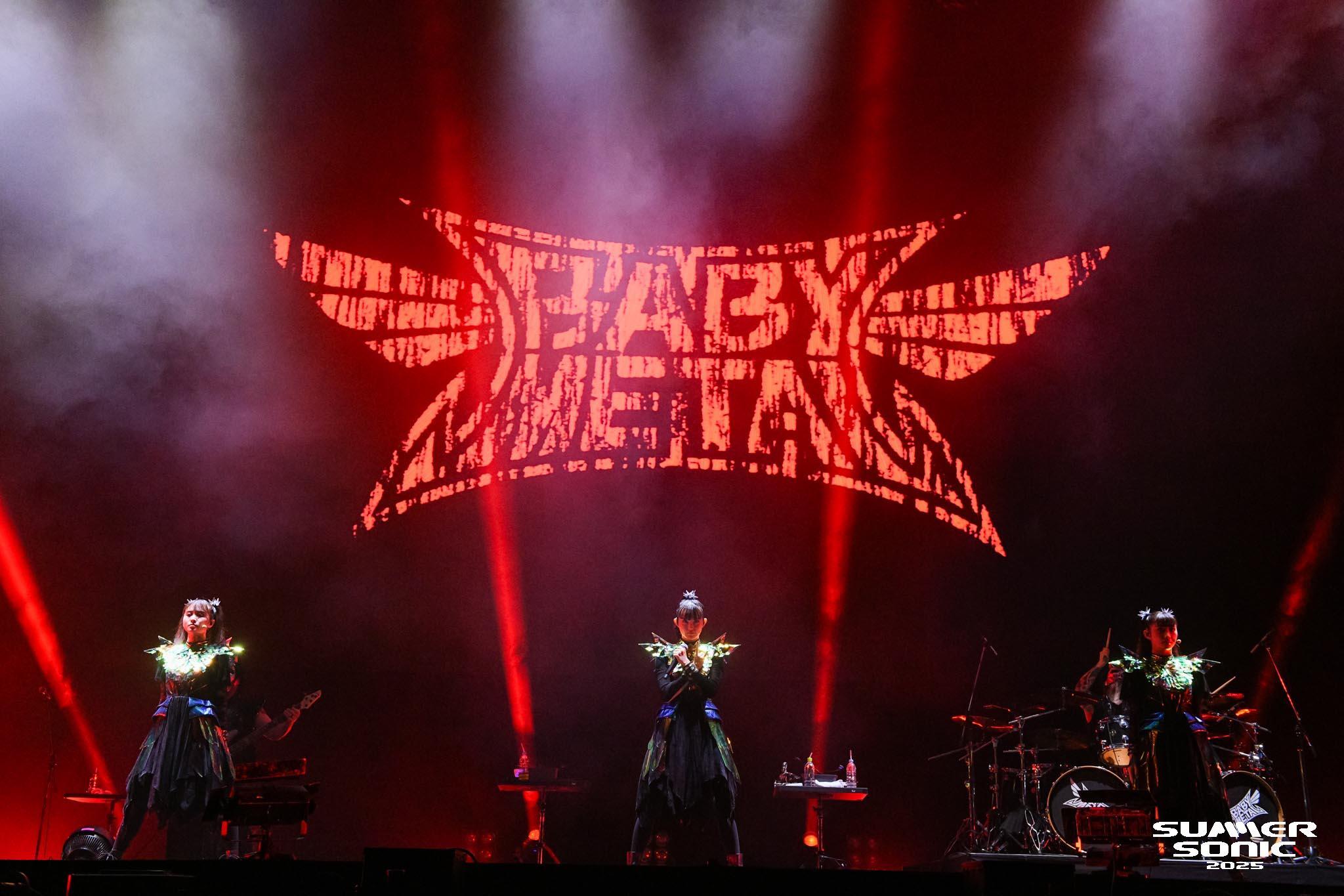 Gy7ML8_boAIaNm1?format=jpg&name=large