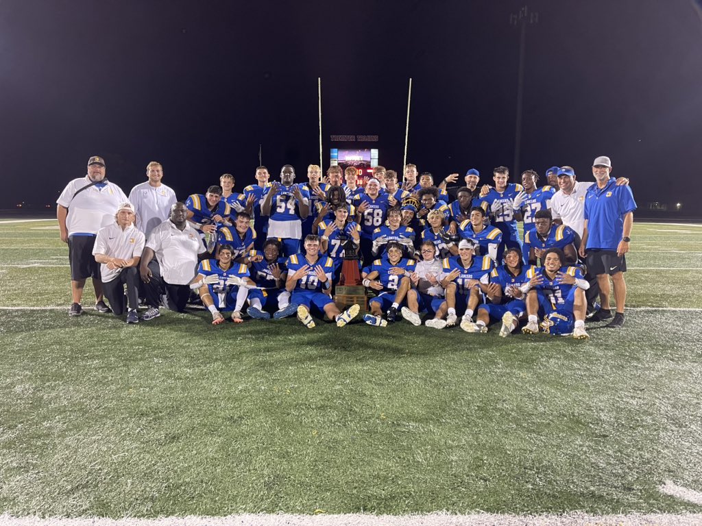 Your Lancers start the season 1-0 over Shoreland! 
Lancers 34
Shoreland 6 
The Lighthouse Trophy stays with SJCA! 
#FAMILY