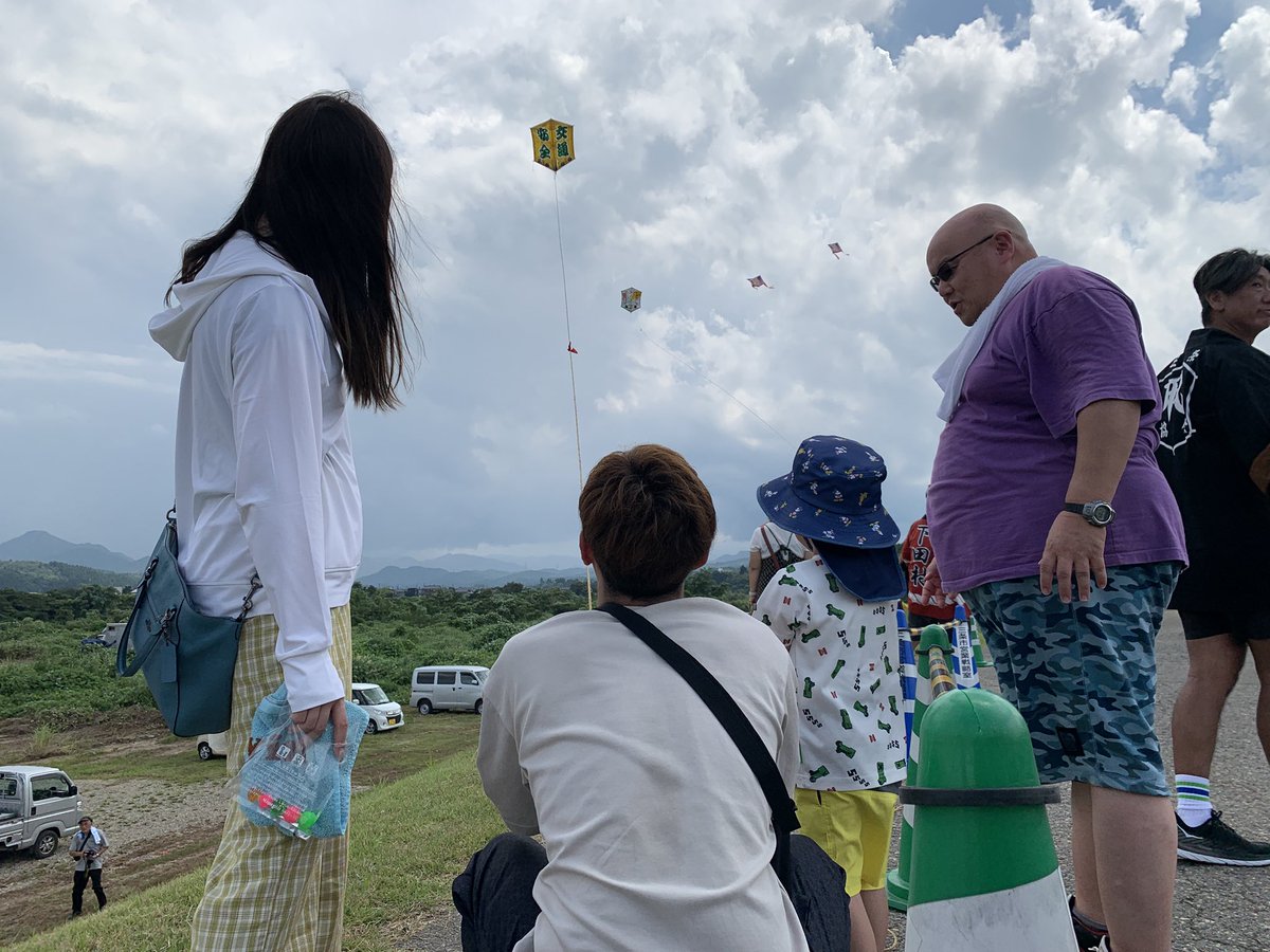 明日は「しただふるさと祭り」開催日です！

三条凧協会は先着100名のお子様にビニール凧の配布と凧揚げ体験を実施します🪁

よろしくお願いします☺️