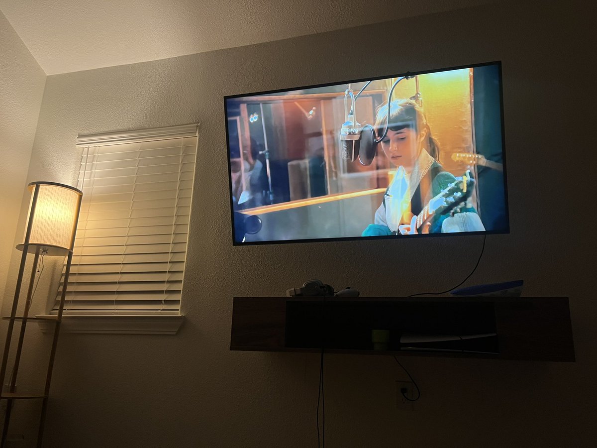 katylorenaa's tweet image. #lately