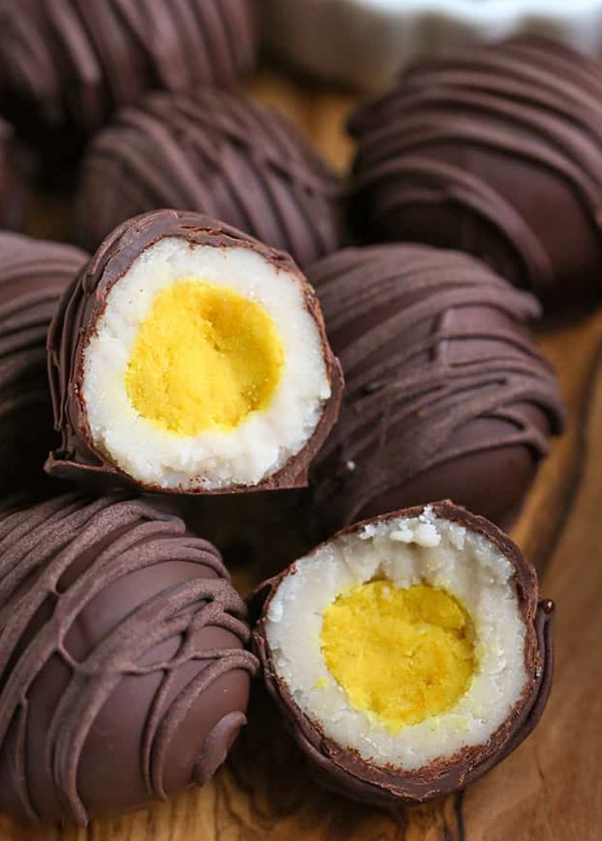 seamoran's tweet photo. @HitFactoryPod Cadbury absolutely DOMINATING the cream egg space this year. Unreal run of cream eggs. https://t.co/pehyDExaGF