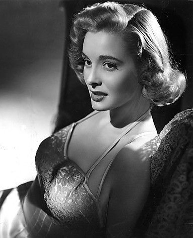 KeysSteven's tweet image. When the gods were handing out lower lips, Pat got a beaut.
#patricianeal #hud #thebreakingpoint #noiralley #tcmparty