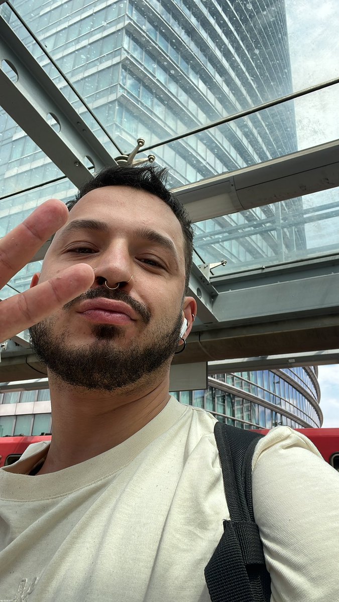 PJew's tweet image. עוד יום עוד נסיון להרגיש שאולי הכל טוב למרות שהלחץ לפעמים כבד עליי

#פידגייז #חיים #לחץ