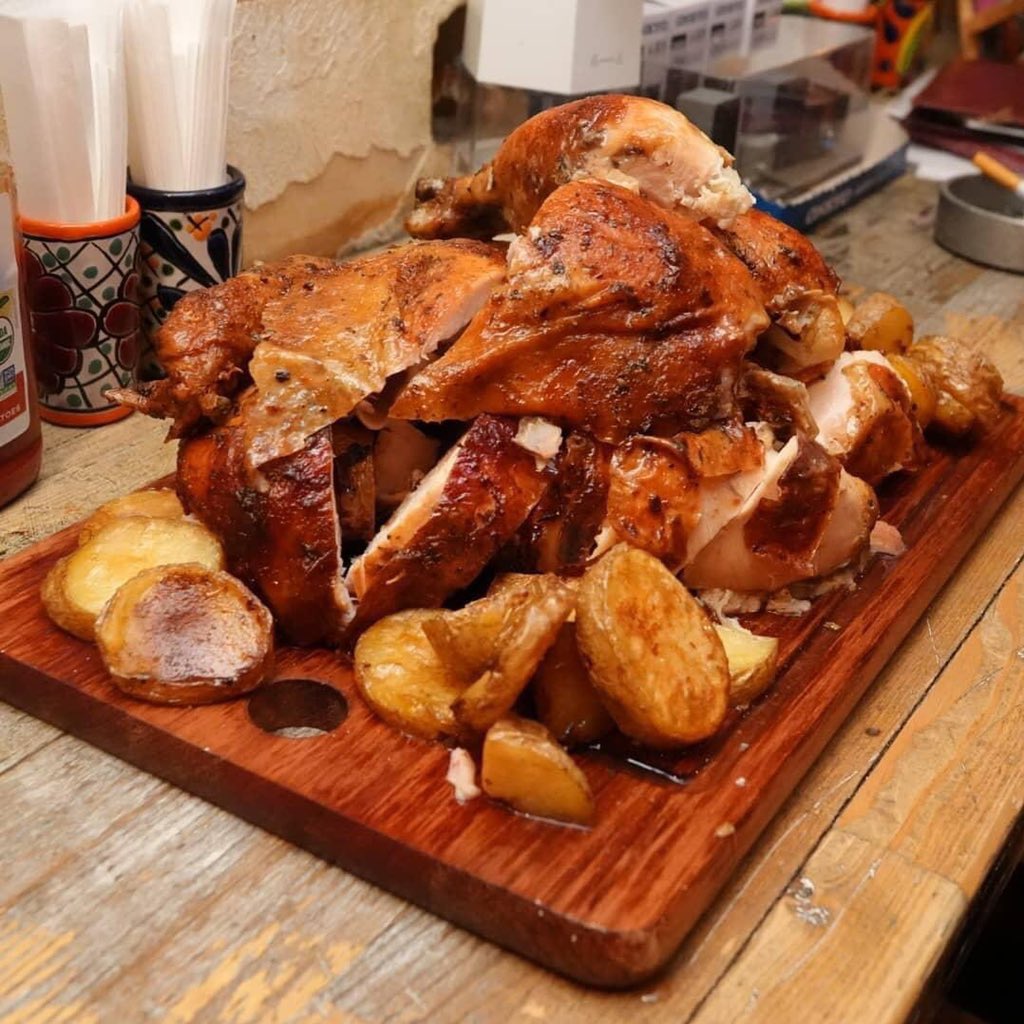 今夜はこちらで夕涼み！

8/22(金)19:00-24:00入場無料

題名の無い音楽会 @ 虎子食堂
ex SKYLINE NIGHT

Music by
NOBU from TOWN ACE(お誕)
SHINNOSUKE from WAREHOUSE(お誕)
JUN(お休み)
Papa YG from SKYLINE

Photo shoot
hdzee

場合によっては振る舞いチキン有り！