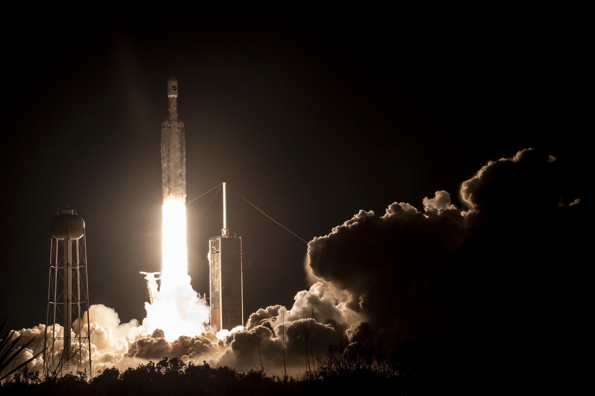 SpaceX's tweet photo. OTV-8 is Falcon’s third launch of the X-37B, after previously launching OTV-5 and OTV-7 https://t.co/BdKhzqumKK