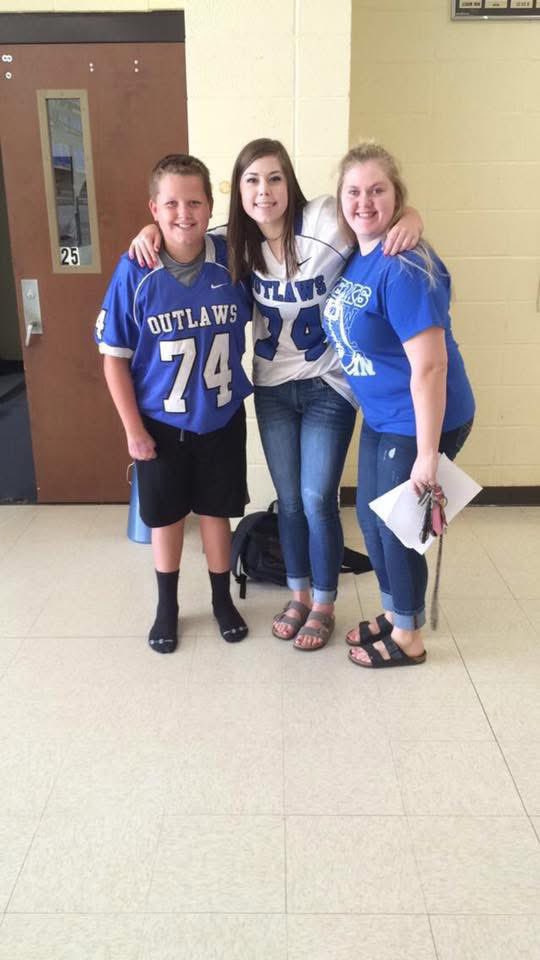 Throwback to 7th grade when I was rocking 74 for the outlaws. Would love to see my Alma mater get a much needed upgrade! #FN5GL #Sweepstakes <a href="/TMobile/">T-Mobile</a> <a href="/dierksoutlaws1/">Dierks High School</a>