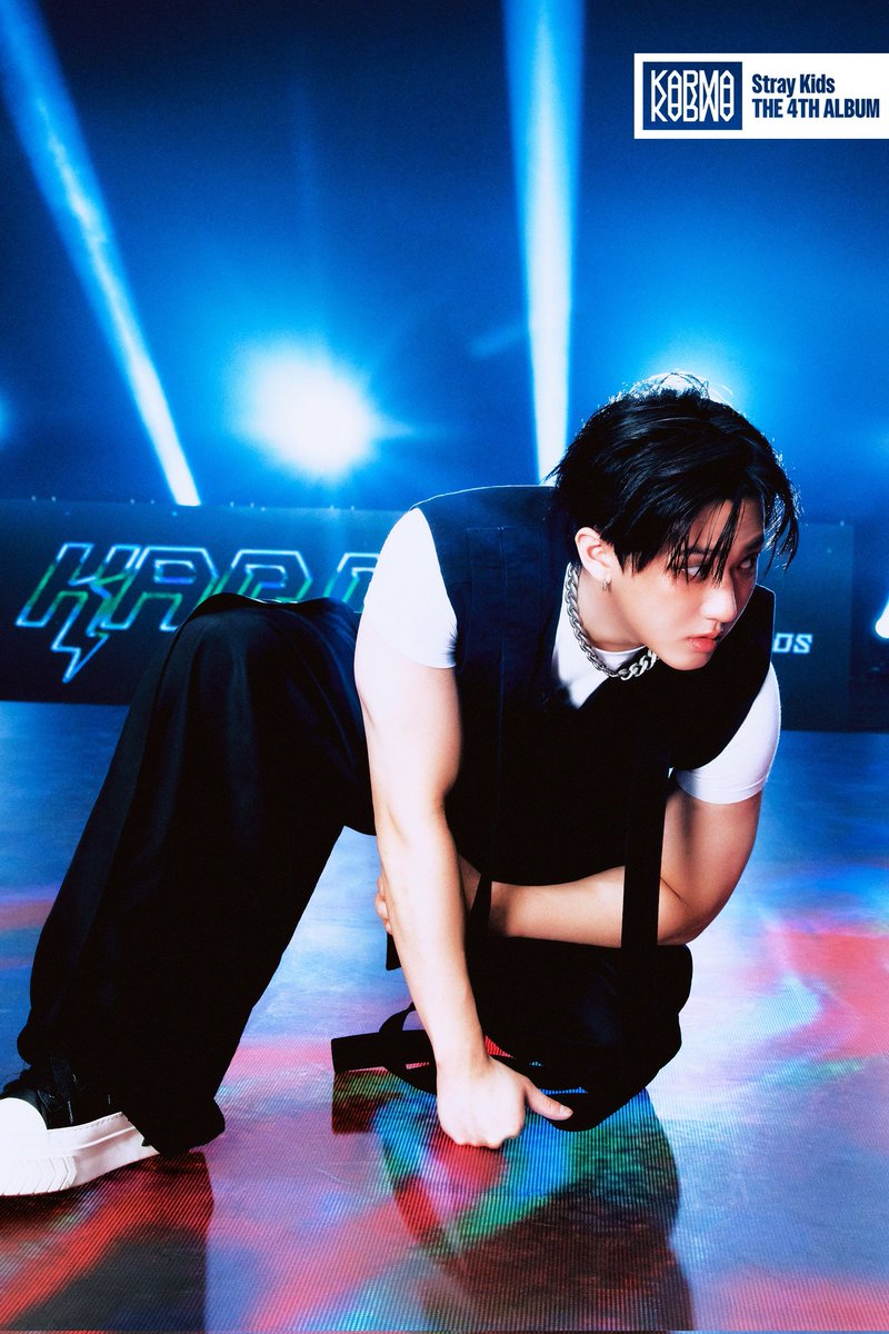 canhgbin's tweet photo. 𝗧𝗲𝗮𝘀𝗲𝗿 𝗜𝗺𝗮𝗴𝗲𝘀 𝗞𝗔𝗥𝗠𝗔 𝘃𝗲𝗿. 🏅 I slip into the light like a secret you can’t hold onto, playful in motion yet sharp enough to cut through the silence. The stage bends beneath me, colors swirling like mischief set free, and I dance between shadow and glow. https://t.co/nSZvGkzPoO