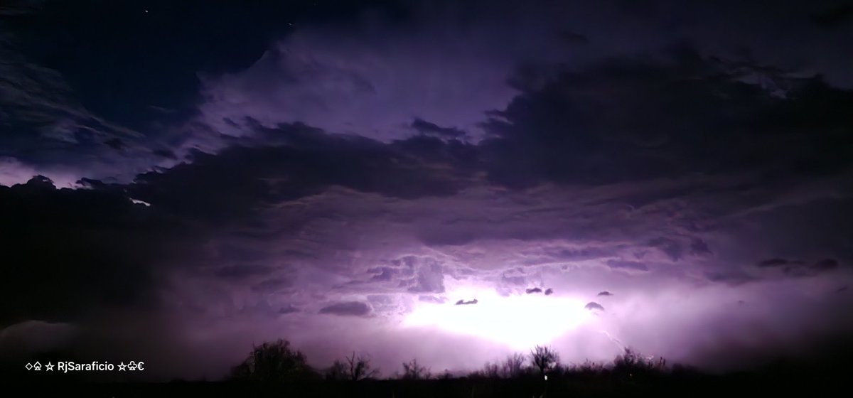 rjsaraficio's tweet photo. 8/21/2025 #Monsoon2025 #TohonoOodhamNation #azwx https://t.co/Tahb6kZTj1