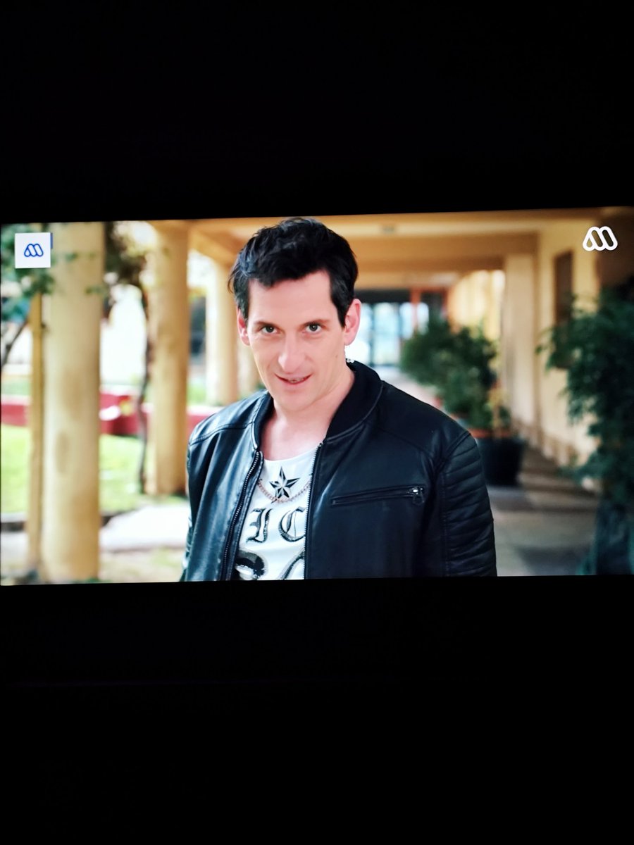 Xime10449007's tweet image. Siiiiiii es hoyyyyy al fin #IloveRobin #serie #mega amoooooo