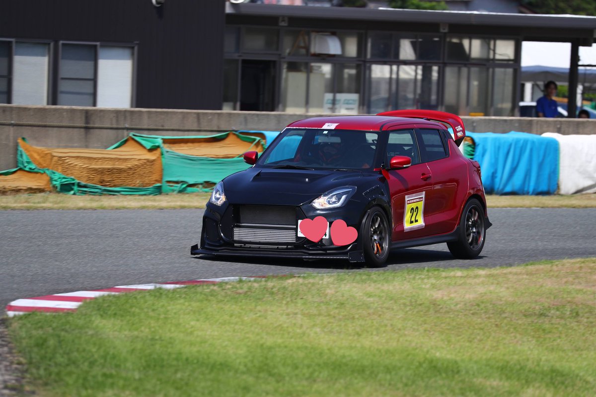 まさ (@kmskr34) on Twitter photo 吸入口どこにしようかと車見てると、風が当たる&2面以上角になって正圧になる部分で地面からなるべく高い場所で探してたら今の場所になった🤣
他の場所も悪くないけど、効率よ沢山吸いたい、抵抗は増やしたくない笑
来年初車検だし、車検切って1年間じっくり作り物したい気分笑
あー走りたい笑 吸入口どこにしようかと車見てると、風が当たる&2面以上角になって正圧になる部分で地面からなるべく高い場所で探してたら今の場所になった🤣
他の場所も悪くないけど、効率よ沢山吸いたい、抵抗は増やしたくない笑
来年初車検だし、車検切って1年間じっくり作り物したい気分笑
あー走りたい笑