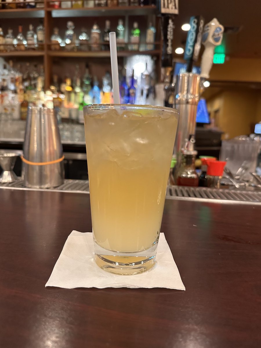 francisco9598's tweet image. Hayward street festival was cool. Ending at Chef Experience for the bang. Cadillac Margarita for the win. #Buzzedtwitter #StackLife