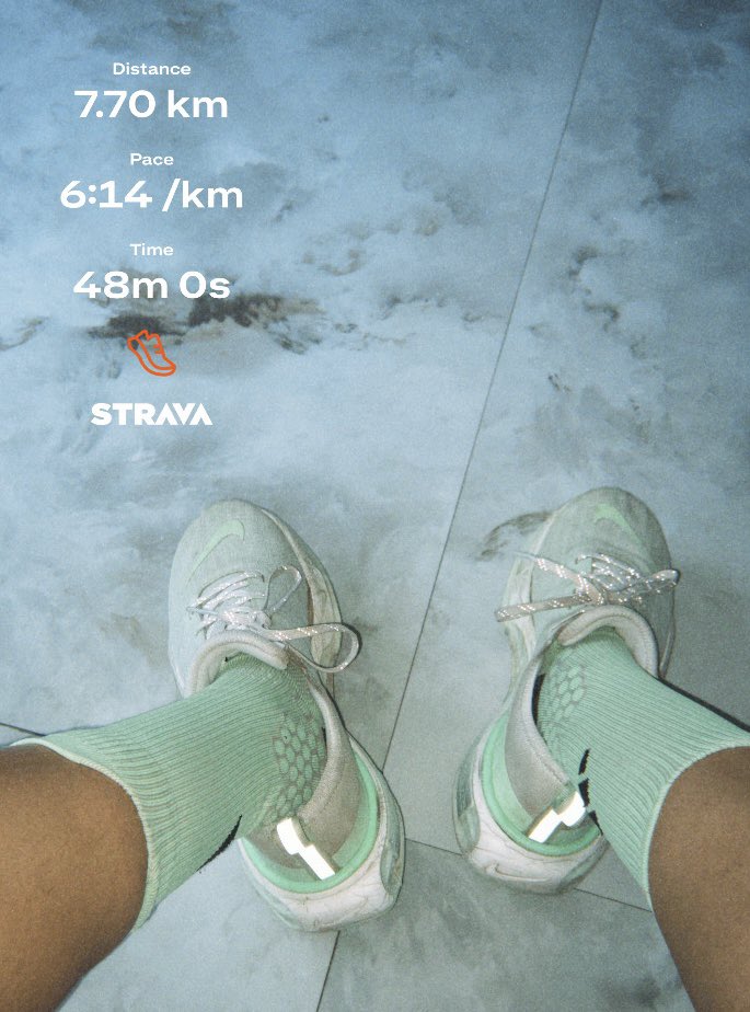 All black on top, all neon below.