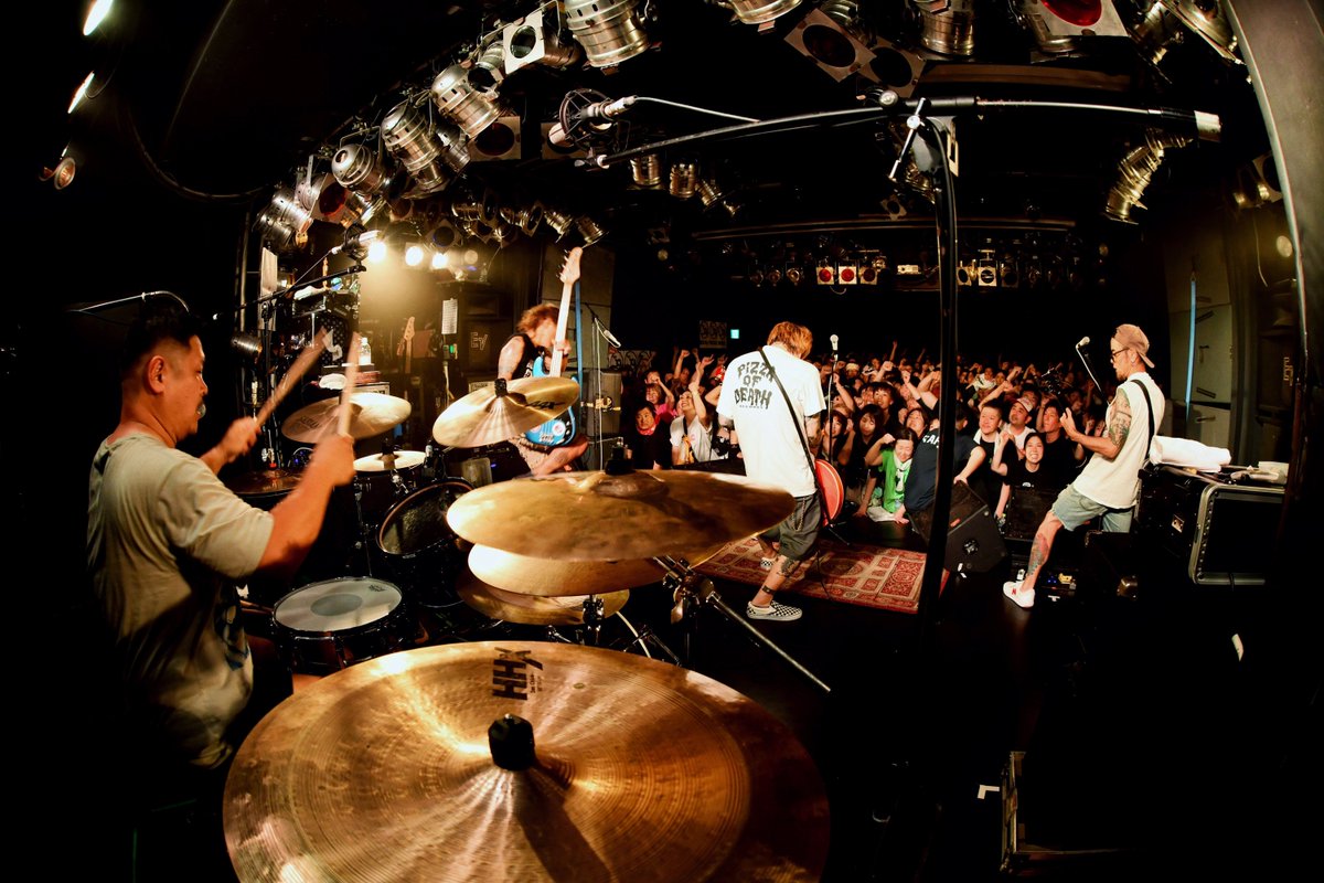jungray (@jungray) on Twitter photo Ken Yokoyama
Jurassic Sounds Tour
w/FOMARE @長崎DRUM Be-7
Photo by Yasumasa Handa <a href="/H_and_A/">半田“H.and.A”安政</a>
#kenyokoyama
#JSツアー Ken Yokoyama
Jurassic Sounds Tour
w/FOMARE @長崎DRUM Be-7
Photo by Yasumasa Handa <a href="/H_and_A/">半田“H.and.A”安政</a>
#kenyokoyama
#JSツアー