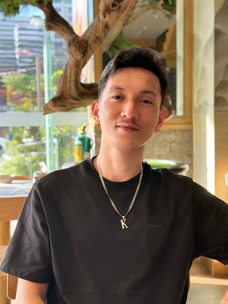 Khencute26's tweet image. Wanna date me? 🤭
#cebuano #HappyFriday #cebucity