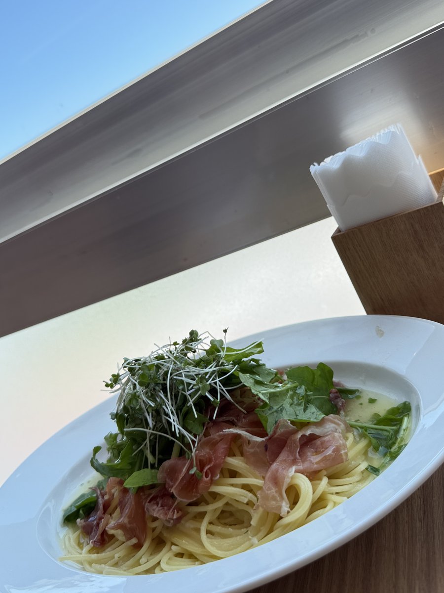 Hayama_SES's tweet photo. 今日のランチ！
静岡のイタリアンのお店！

駿河湾の海を眺めながらいただきます！ https://t.co/tJ5HgIExpU