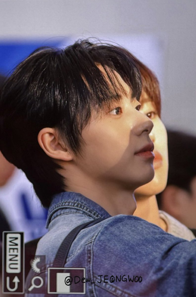 Dew_JEONGWOO's tweet image. 250822 #서정우

#아홉 #AHOF #JEONGWOO