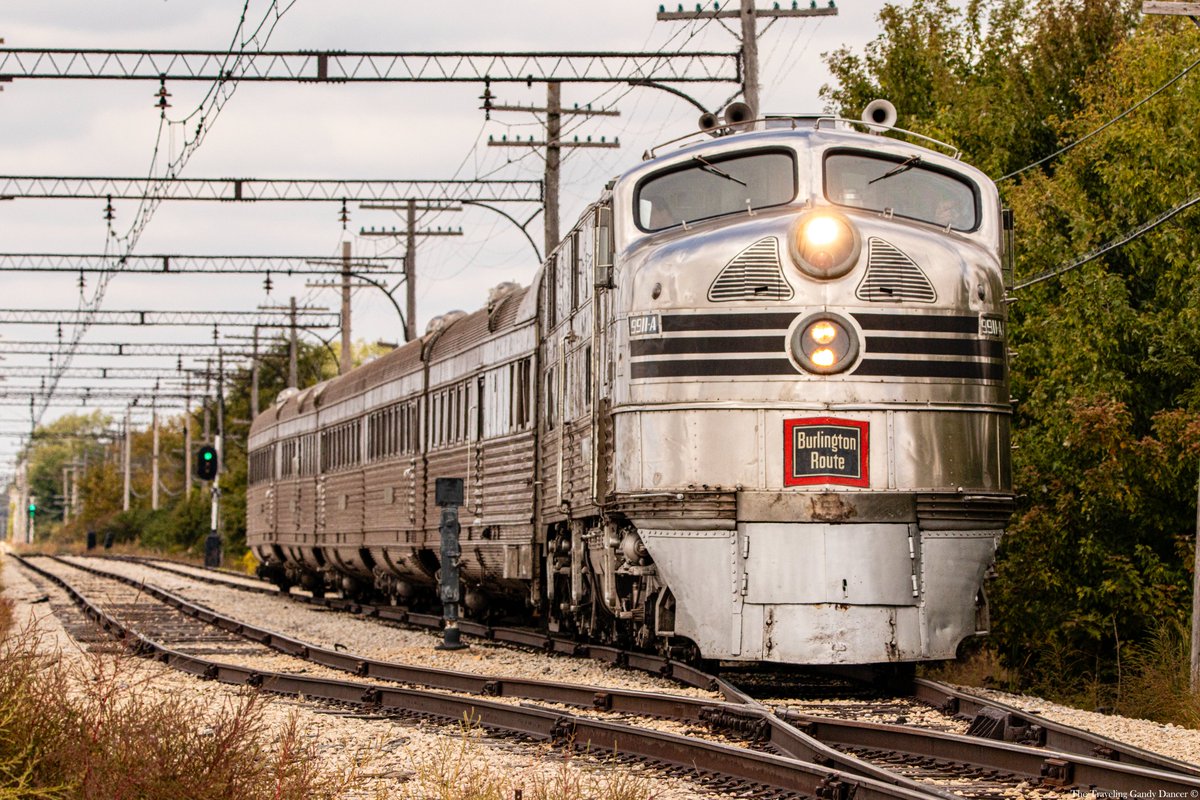 OhioRailway's tweet photo. 🚂 #FavoriteRailroadFriday The Illinois Railroad Museum is a must-see for every railfan—it should be at the top of your bucket list! 🚆 A few of our members are visiting next month (some for the first time!). #RailfansUnite #TrainHistory #WeekendPlans #OhioRailwayMuseum https://t.co/nnfc1Cw945