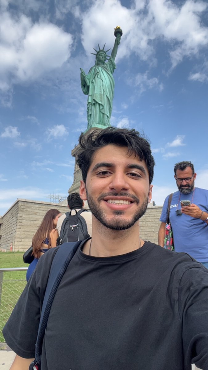 صباح الحرية من 🇺🇸✨
نزلت ڤلوق 👻👻