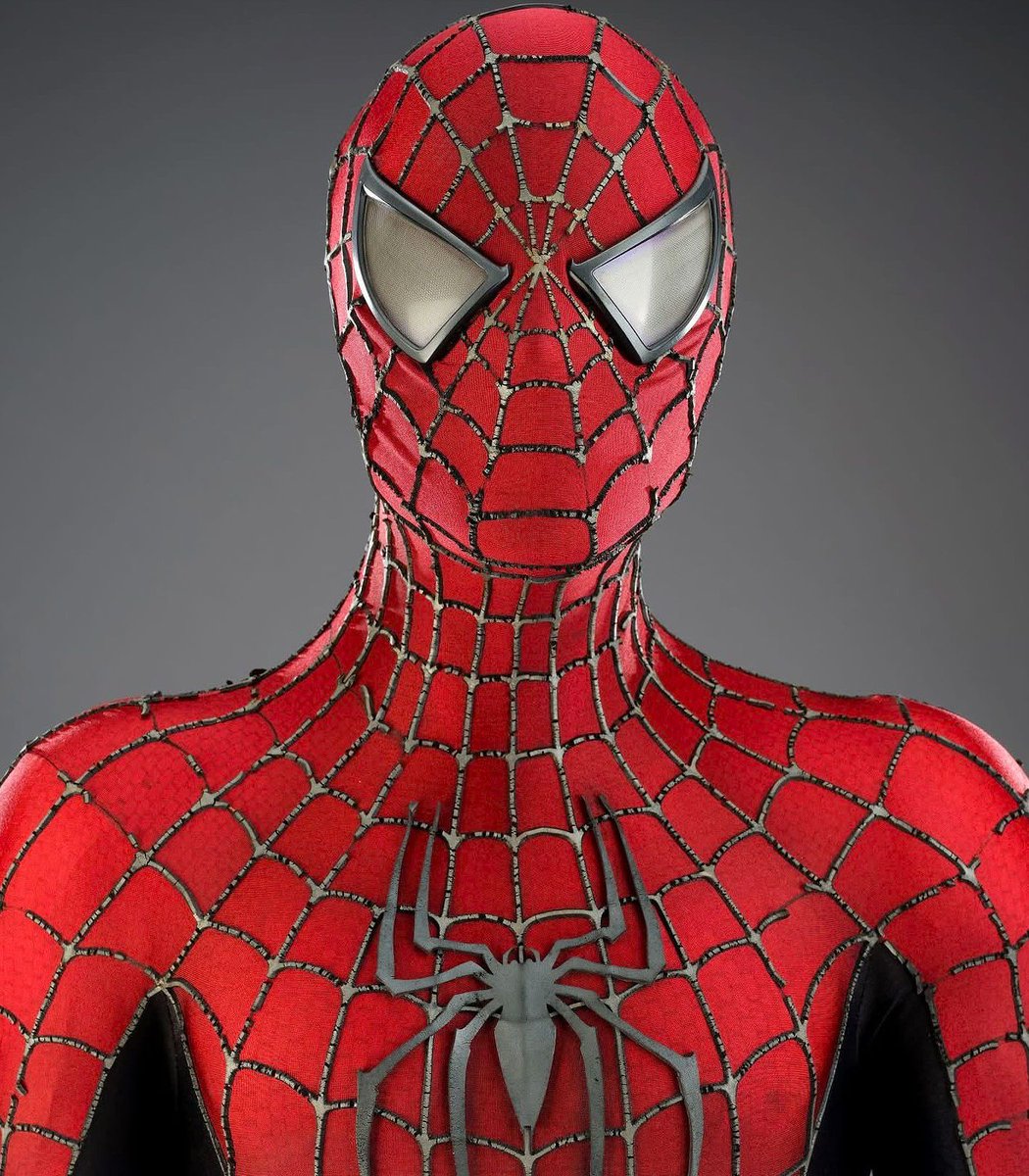 Dexerto's tweet photo. Tobey Maguire’s Spider-Man 2 suit will be auctioned on September 4

It is estimated to sell for $100k–$200k https://t.co/xojkY8OrKw