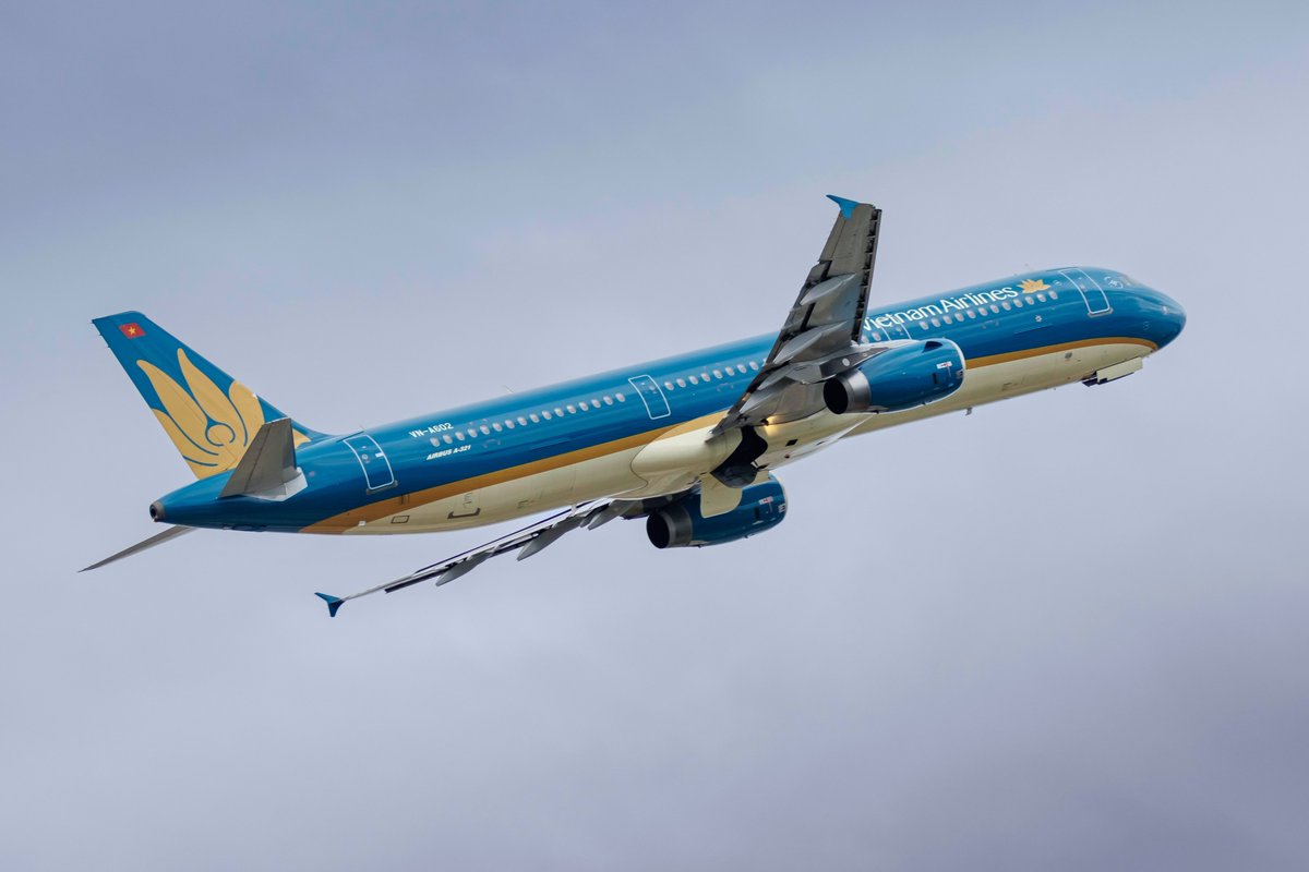 silishchev's tweet photo. Cam Ranh / Vietnam Airlines / VN-A602 #vna602 https://t.co/oJHjLLGFJo