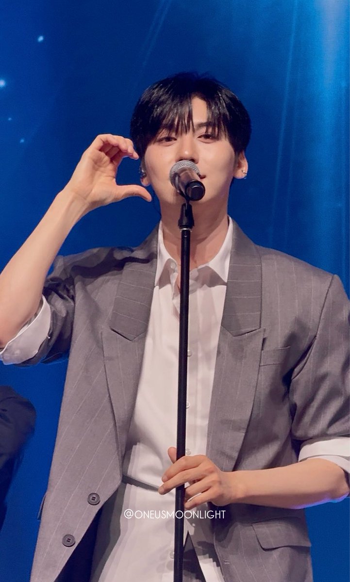 Eℓena🌙 tweet media