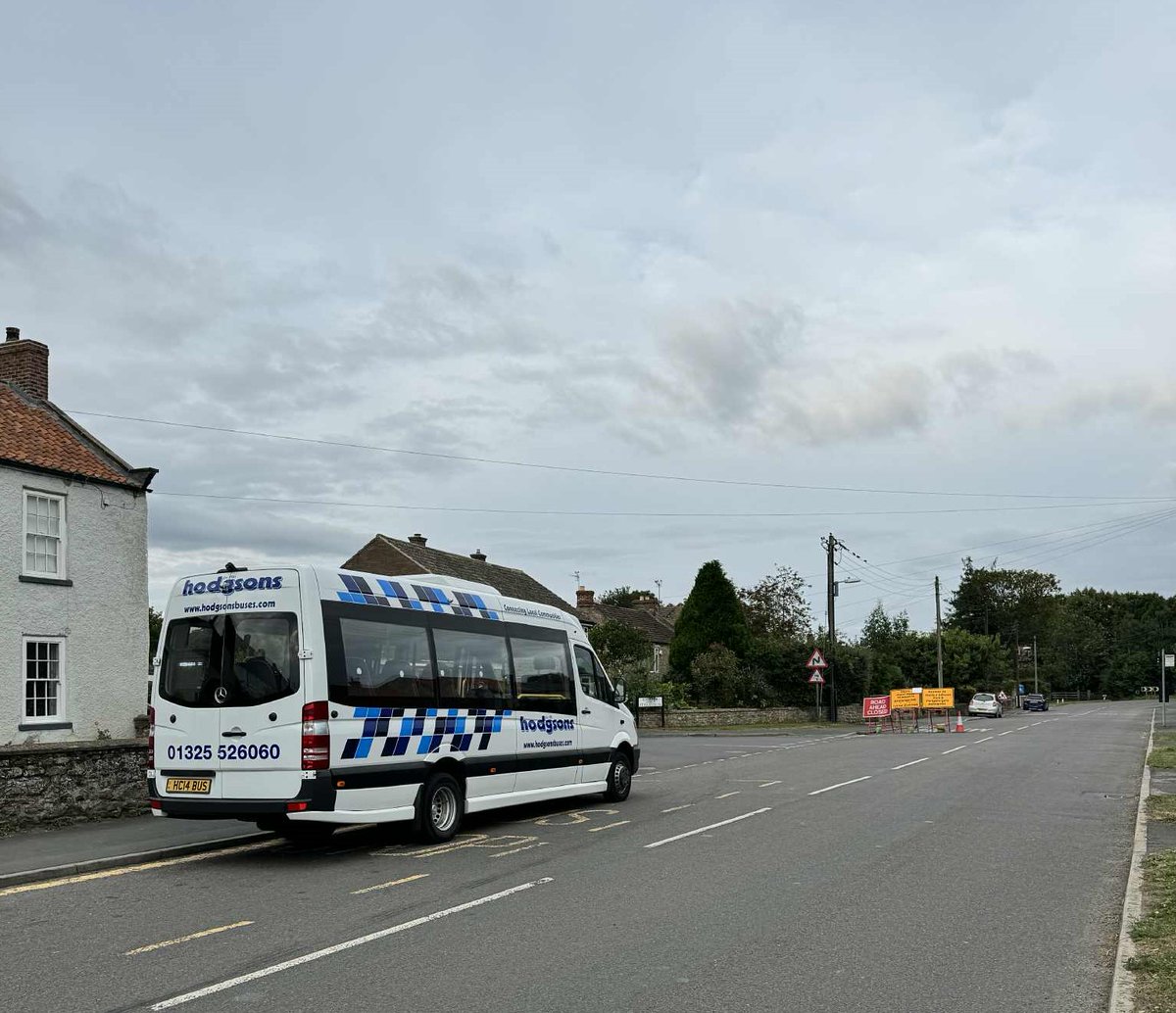 CoachesHodgsons's tweet photo. James, driving the shuttle bus #ConnectingLocalCommunities as road works closes roads.
Services 34 and 55.
#TeamHodgsons #KeepingPeopleMoving #CaringForCustomers https://t.co/VRoUux8Wff