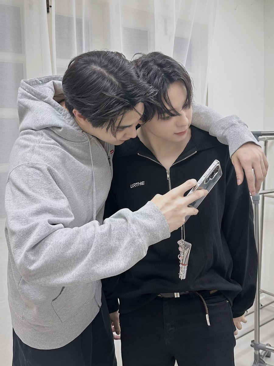 sasar_o's tweet photo. ละนี่อีกอะ ทุกคนว่ายังไงงงง 
                       
#แม็กกี้บาส #MaxkyBas https://t.co/F2yi4MHAjj