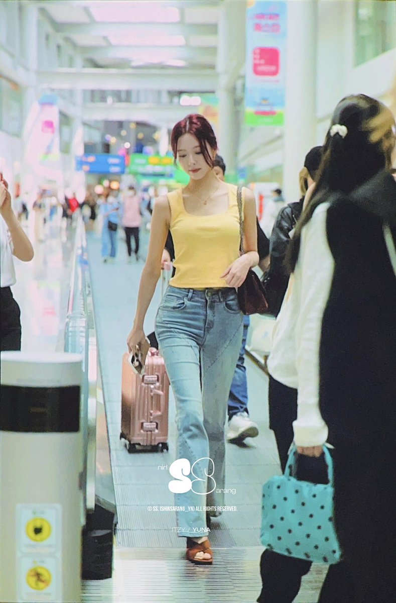 itzy ユナ GOLD US 限定 ポストカード 直筆サイン 直筆サイン