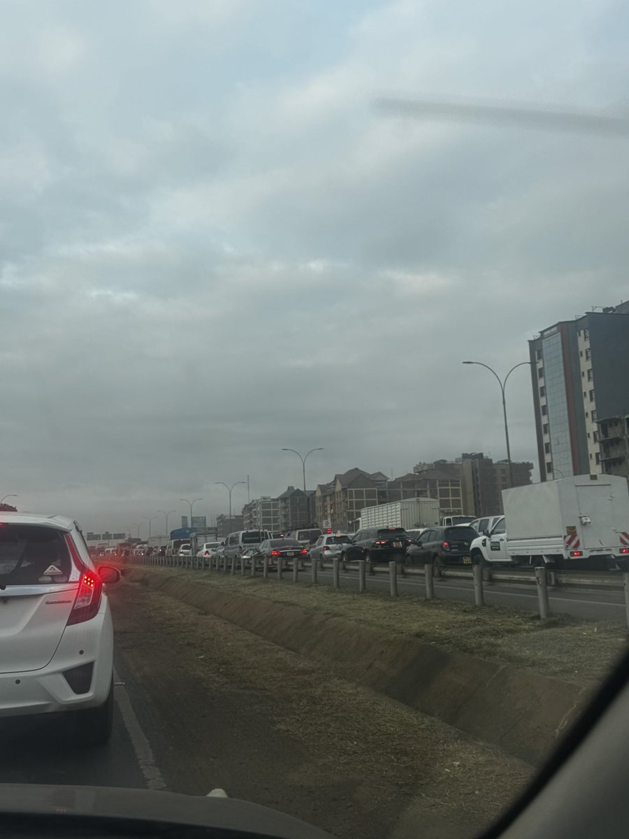 JulztheCreator's tweet photo. Thika road this morning from ruiru’s bridge. Avoid if you can

#Trending #KenyaNews #TrafficAlert #thikaroad https://t.co/szh2Au48e0