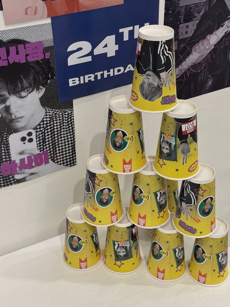 D-DAY ⭐️ 

🥤Kedai Nyonyakoe
Jalan Pacar no.2 Surabaya

please come and see you there!

#내첫사랑_아사히
#MYFIRSTLOVE_ASAHI