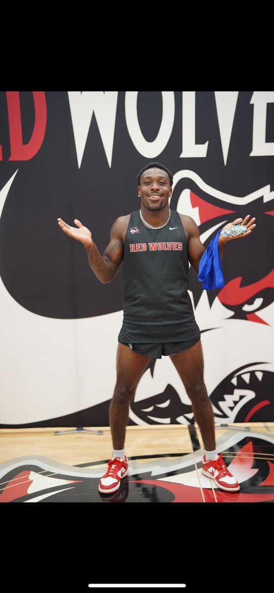 Deandre Hall tweet media