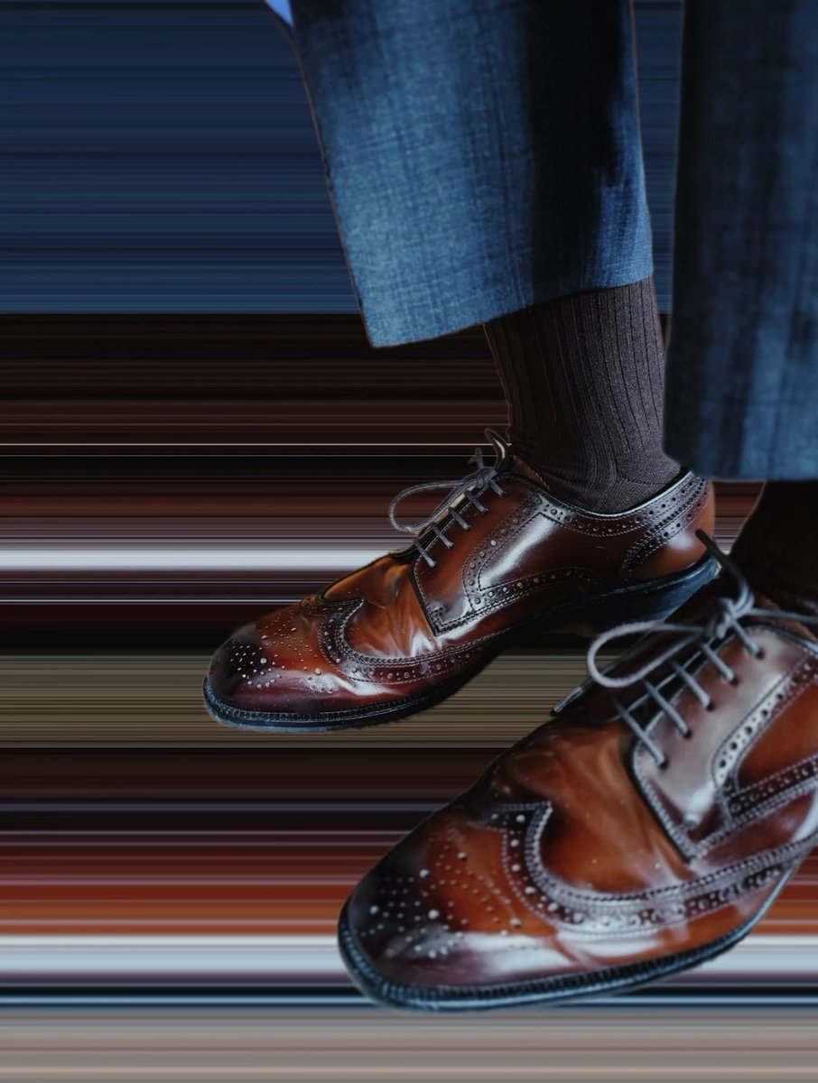 每个精致男人，都应该有一双棕色皮鞋👞。