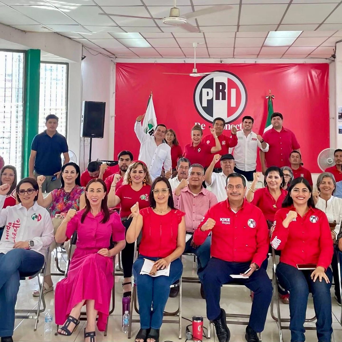 IRHColima's tweet photo. Nuestro presidente del IRH Estal de Colima José De Jesús Palacios Orozco,  participó durante la  reunión de evaluación del comité nacional del @PRI_Nacional.
#SomosPRI 
#IRH https://t.co/hE6hRHTu6O