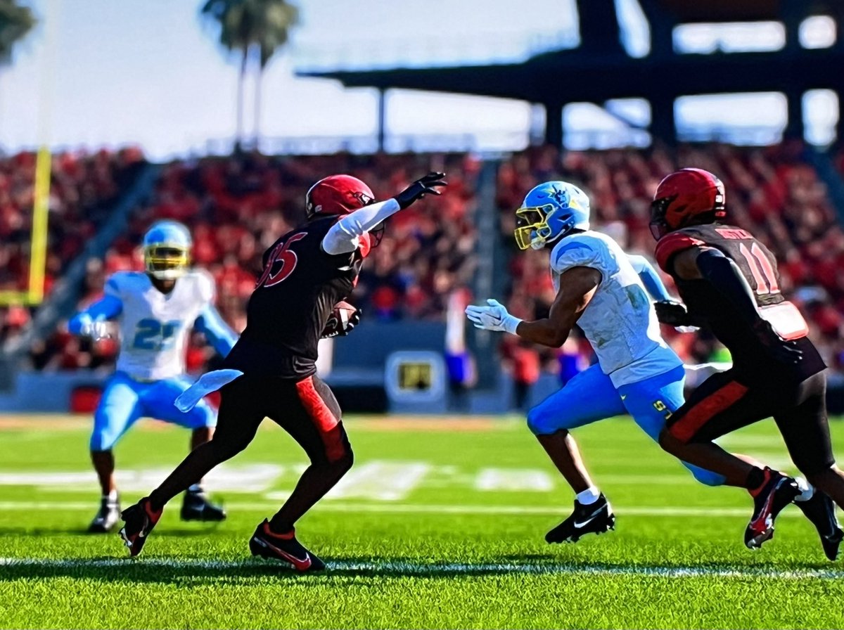 AztecDieHard_RZ's tweet photo. A fun 27-3 win to start the year for my Aztecs. Wow, WR Jerry McClure has been working on his game. He had 5 rec 133 &amp; 2TDs, and a crazy juke to get past like 3 guys!

The ultimate test awaits next week. The Defending Champs. USF.  In Florida. Pray for us🙏 https://t.co/szPJ31mT97