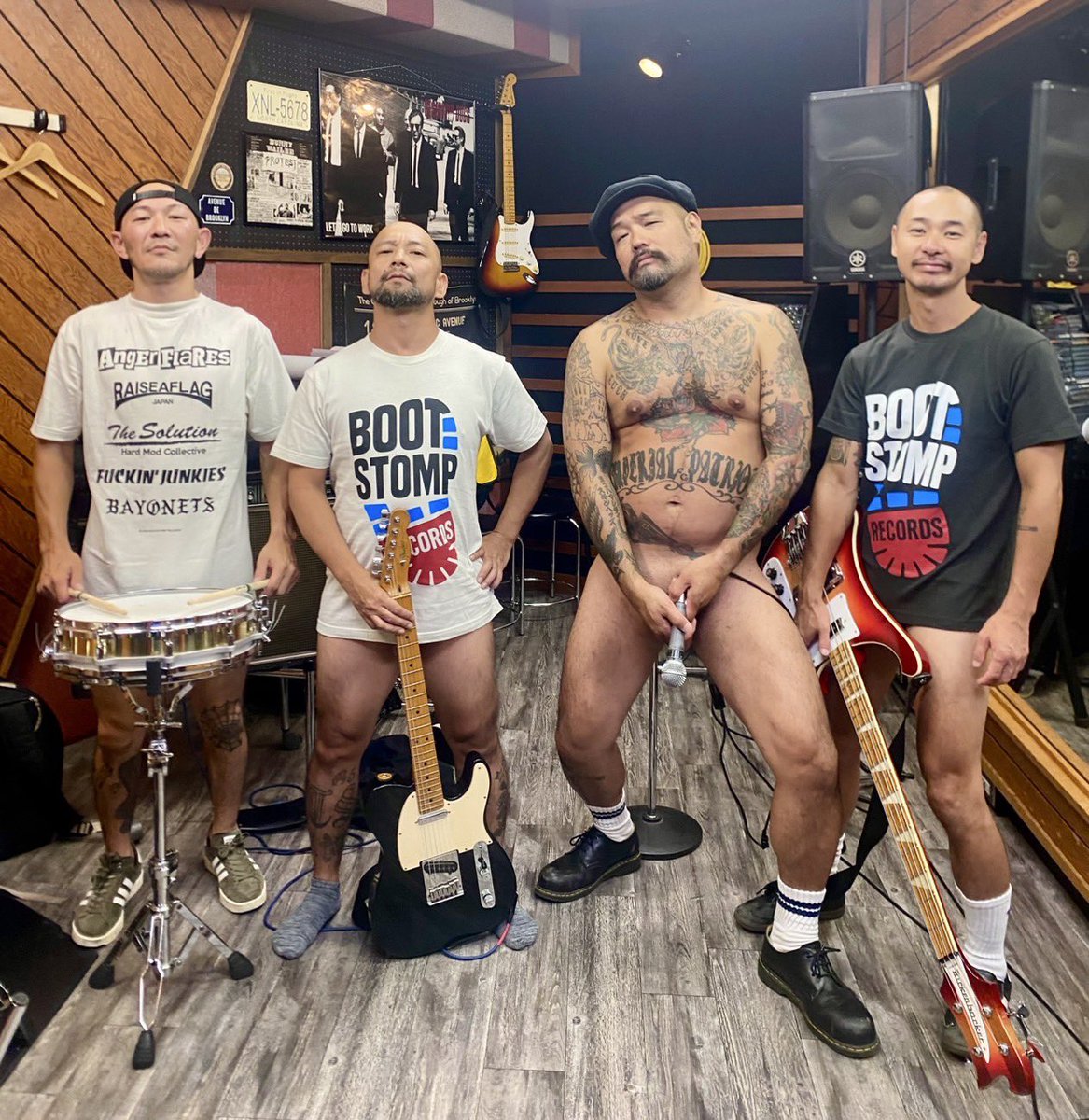 bootstomp_rec's tweet photo. BAYONETS
#bootstomp #bootstomprecords #oi #skinhead #mod #punk #streetpunk #bayonets https://t.co/V6UcI2sGhb