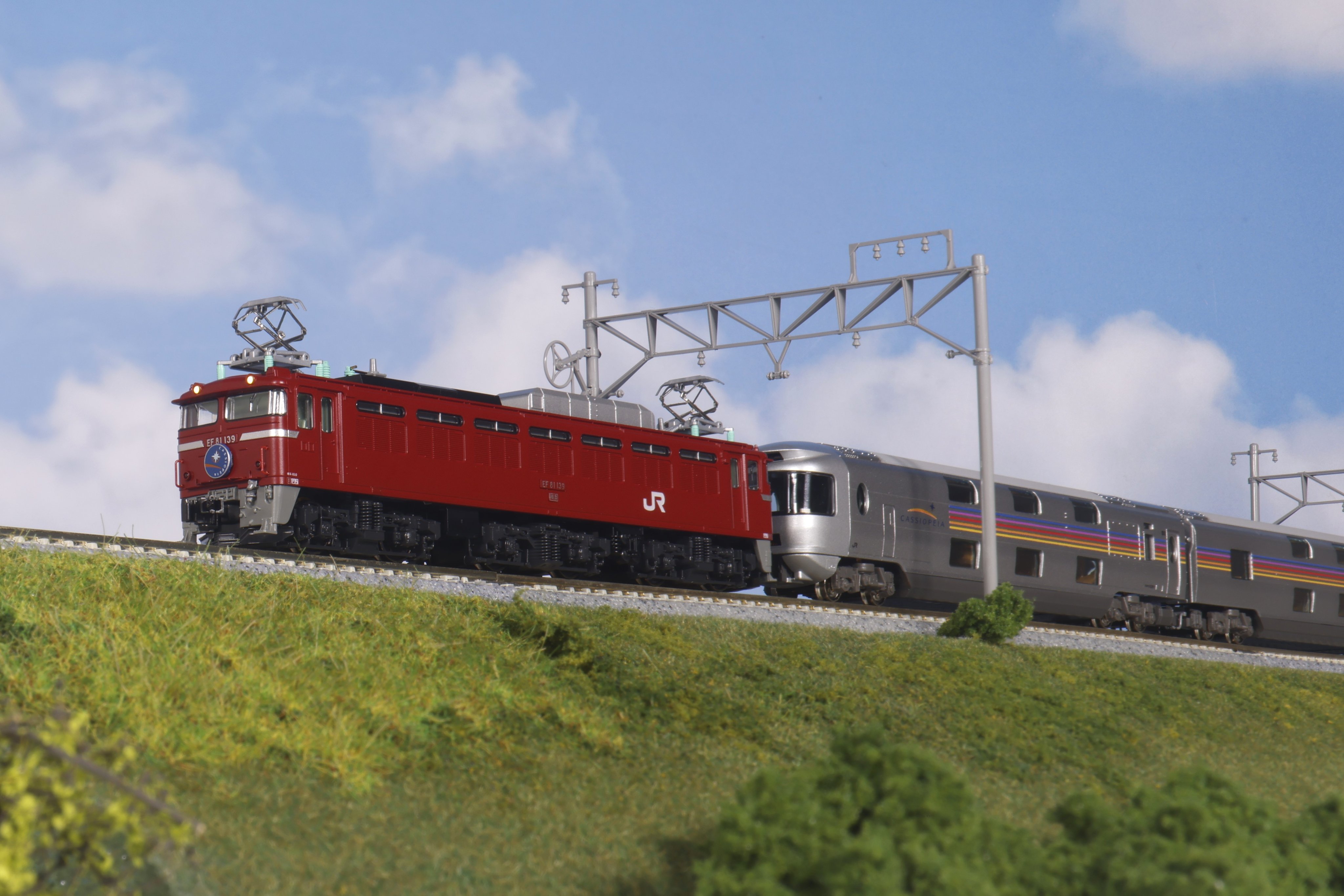 Nゲージ　カシオペアクルーズ増結セット　EF81機関車付き 鉄道模型 / Nゲージ 】カシオペアクルーズ EF64-1030 + EF81-95