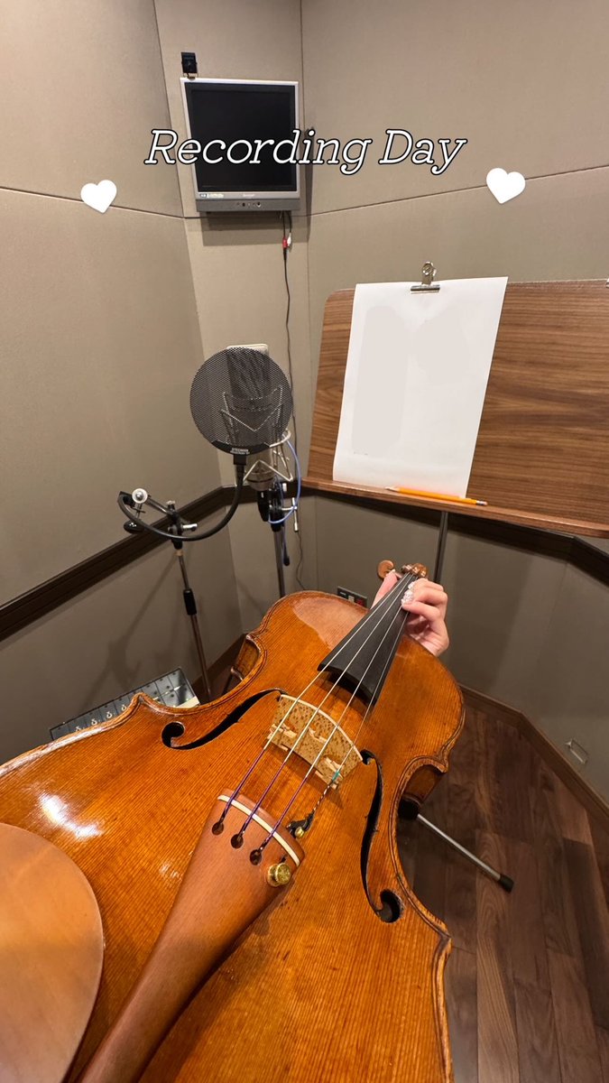 OoMochaMelody's tweet photo. 昨日、オリジナル曲Rec.が
無事終了しました🎻✨

完成が待ち遠しい…！
みんなにも早く聴いてもらいたいです☺️

@ryosukeimai @AvexMusic 
@pocorecords https://t.co/helpTOx0SW