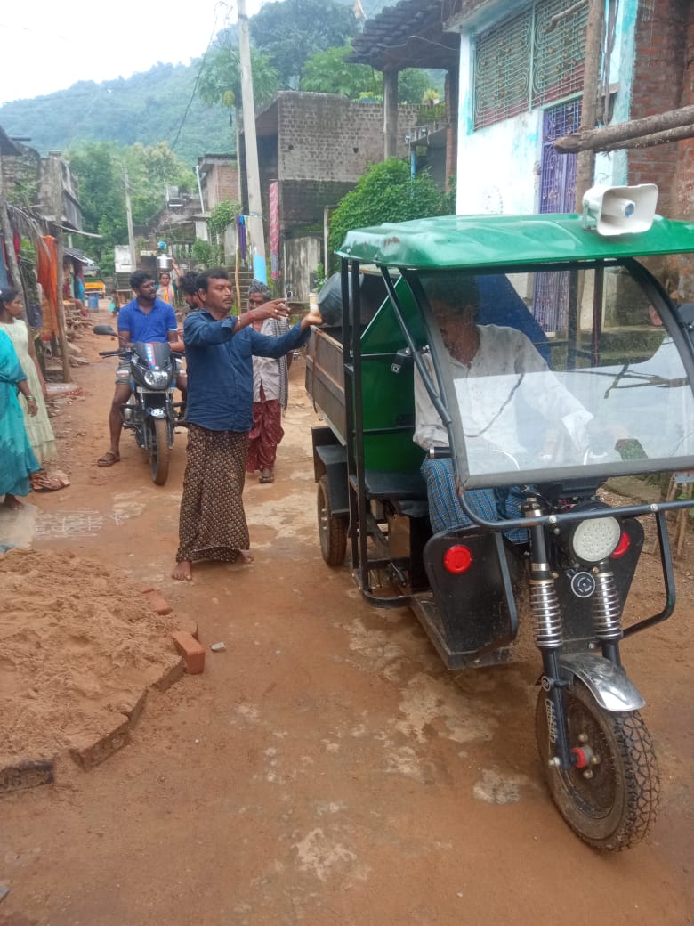 Labanyagadagp's tweet photo. Today Door to door Waste Collection of Labanyagada Gp
@GosaniBlock 
@CDO_ZP_GJP 
@DM_Gajapati 
@CMO_Odisha 
@PRDeptOdisha https://t.co/5CJckENqgb