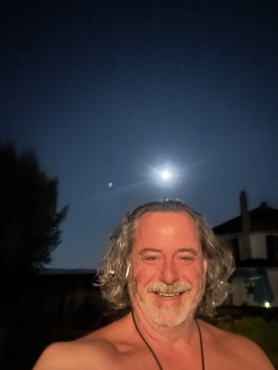 CraigH032's tweet image. I swear I’m so happy even though I’ve been crying. It’s all good you all let it go let god