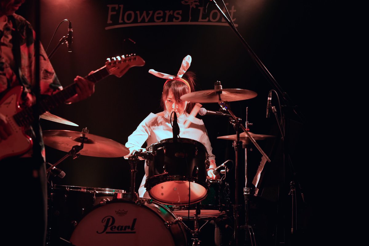 Asta2461's tweet photo. 8月21日(木)はバニーの日 ＠ 下北沢Flowers Loft
ニューロマンティックス
アマノ(ex-nailsofhawaiian.現teensmoker)＋吉村由加(ロリータ18号.ラブホテル.METALCHIKS)with磯ちゃん(suzisuzi)+田上(teensmoker)

@amn1300
#バニーの日 https://t.co/rOXjouKVDr