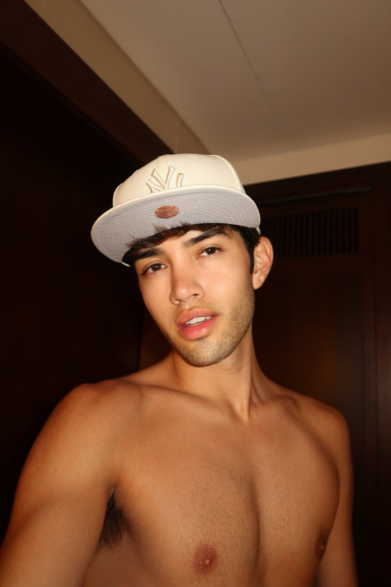 Stephen Oscar tweet media